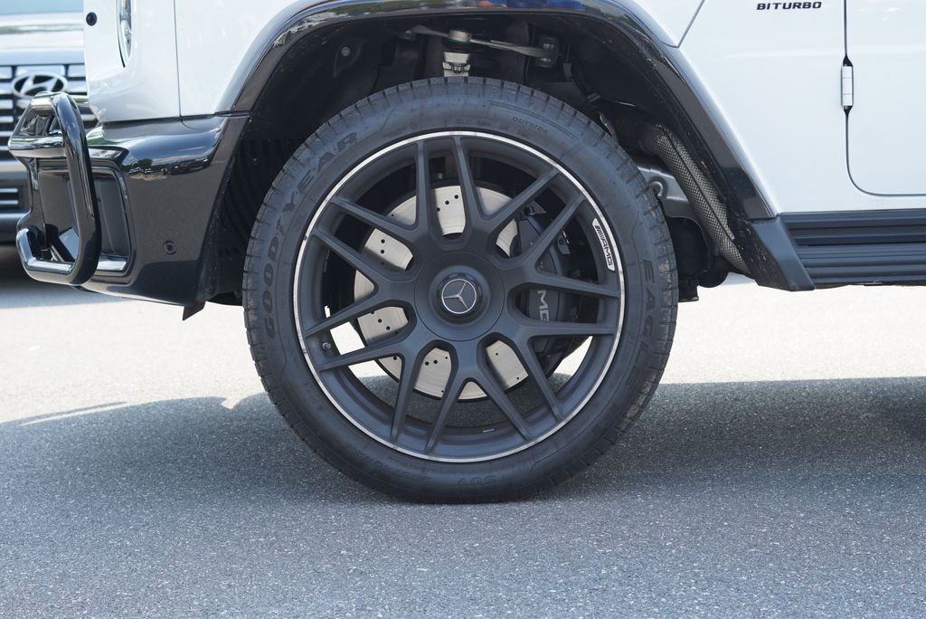 Used 2026 MANUFAKTUR Moonlight White Magno Mercedes-Benz G 63 AMG® image 9