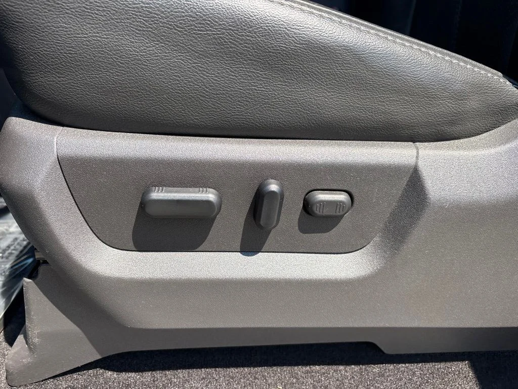Used 2012 Black Ford Lariat image 16
