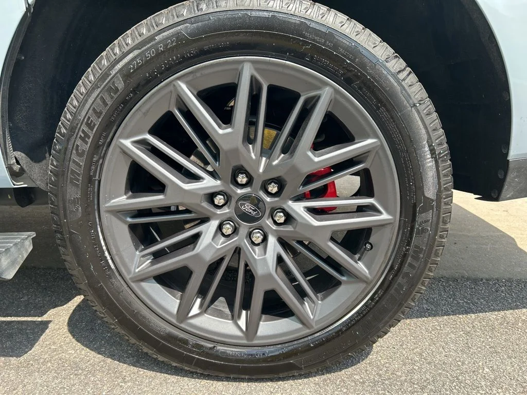 Used 2025 Gray Ford Platinum image 20