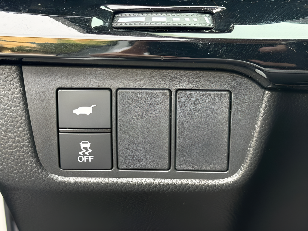 Used 2024 White Honda EX-L image 27