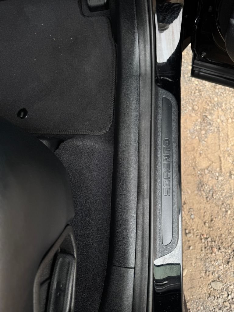 Used 2017 Ebony Black Kia EX image 47