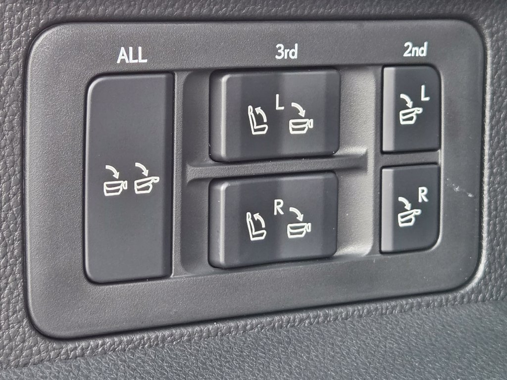 2026 Lexus LX 700h Luxury - Photo 37