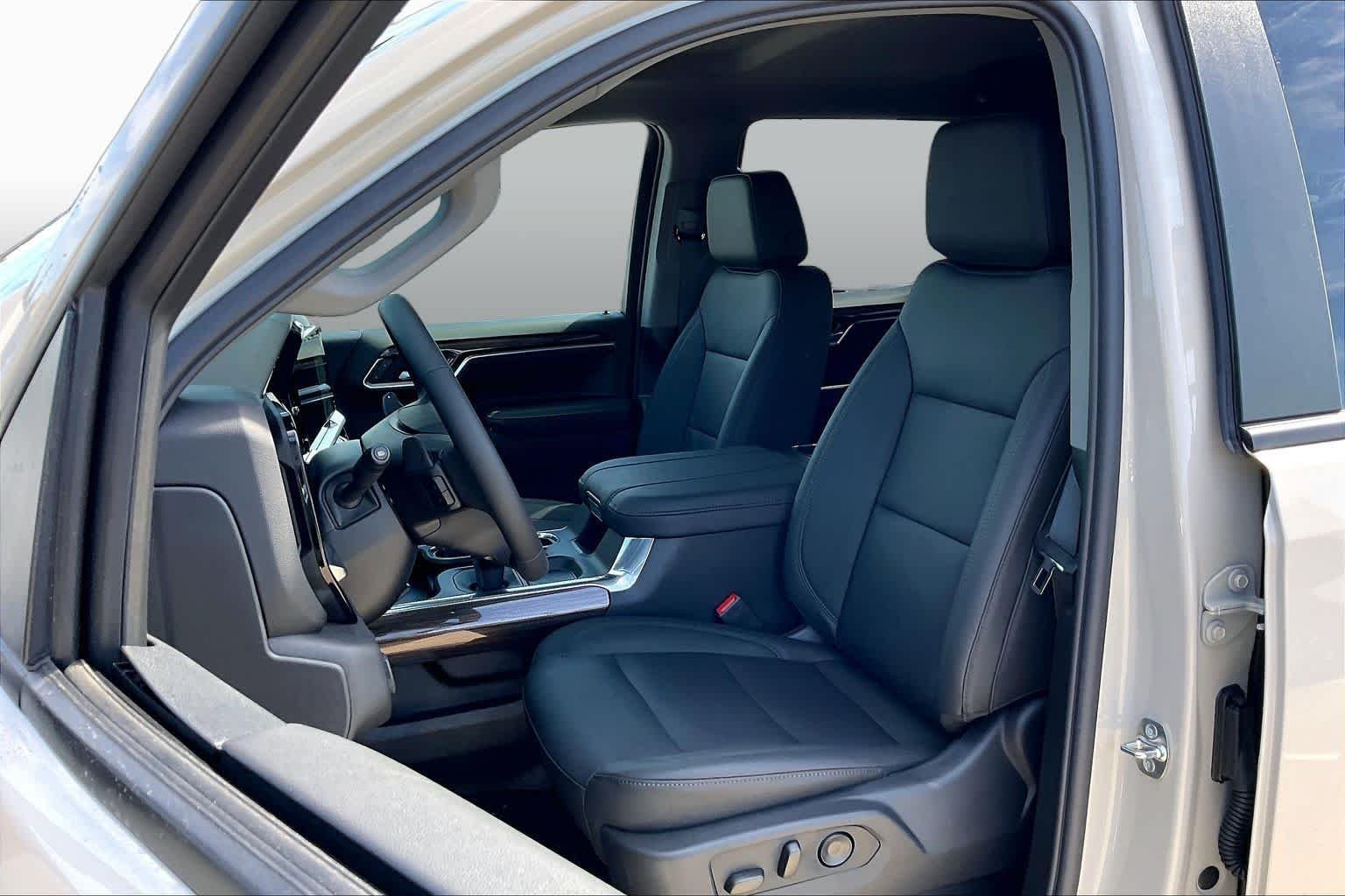 2026 Chevrolet Silverado 1500 RST - Photo 10