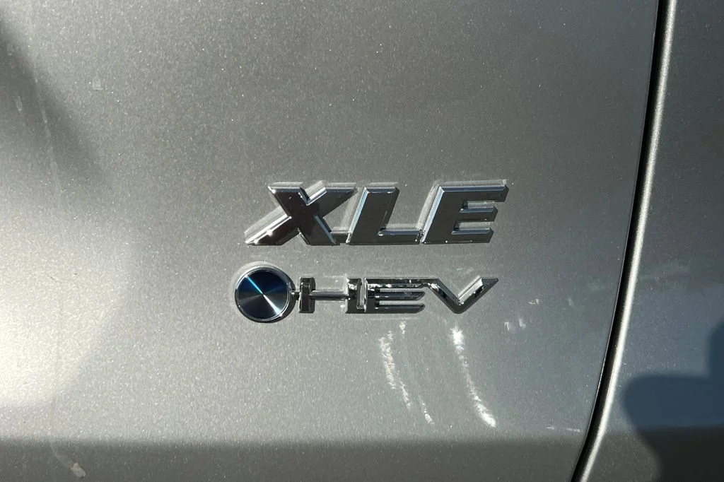 Certified Used 2025 Silver Toyota XLE image 9