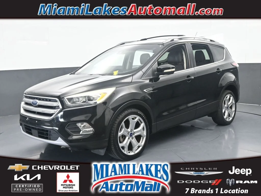 2017 Ford Escape Titanium's photo