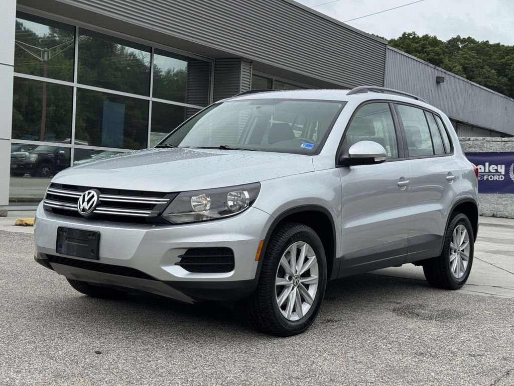 Used 2018 Silver Volkswagen 2.0T image 24