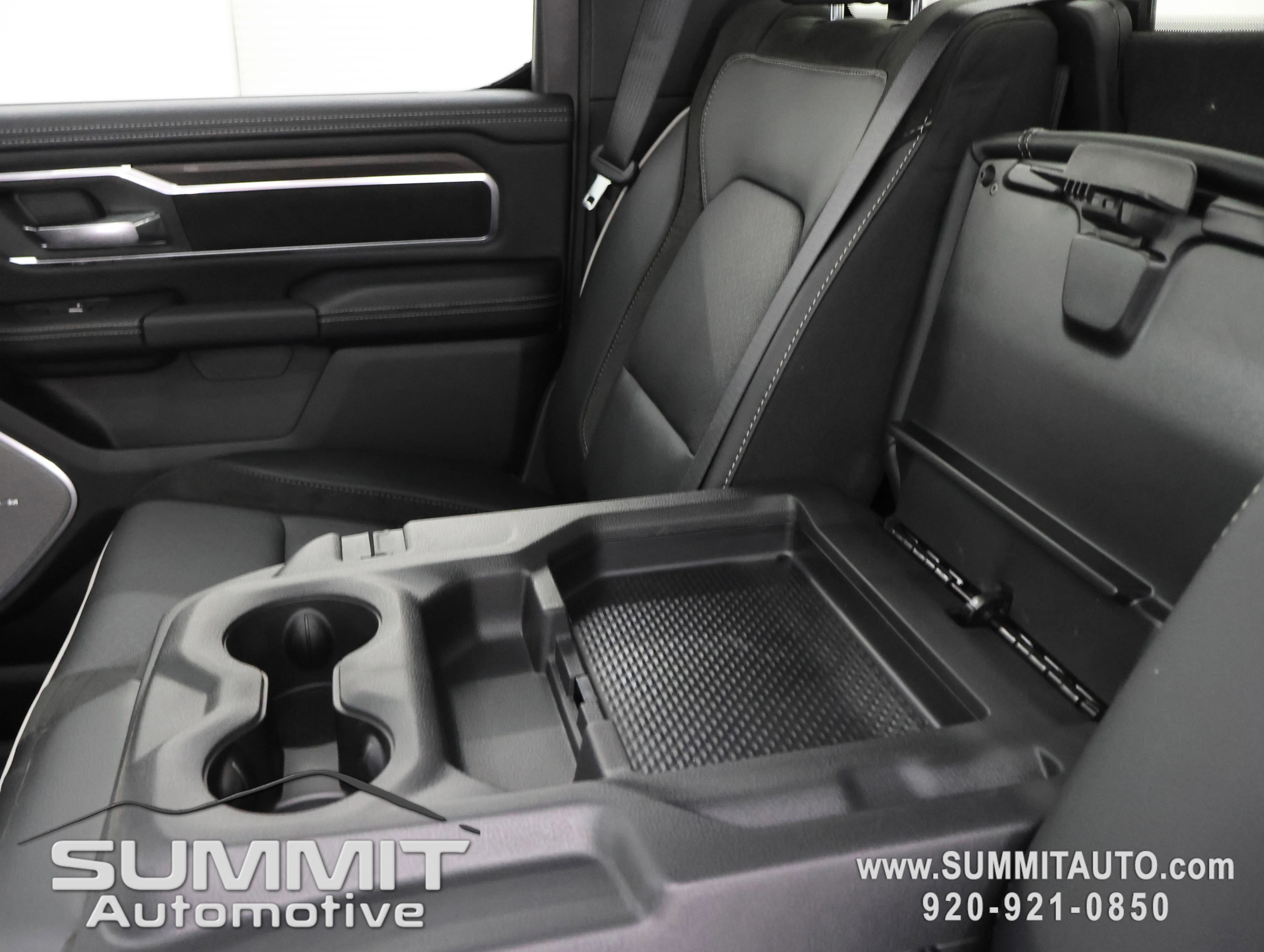 New 2026 Diamond Black Crystal Pearl-Coat Exterior Paint RAM Laramie image 39