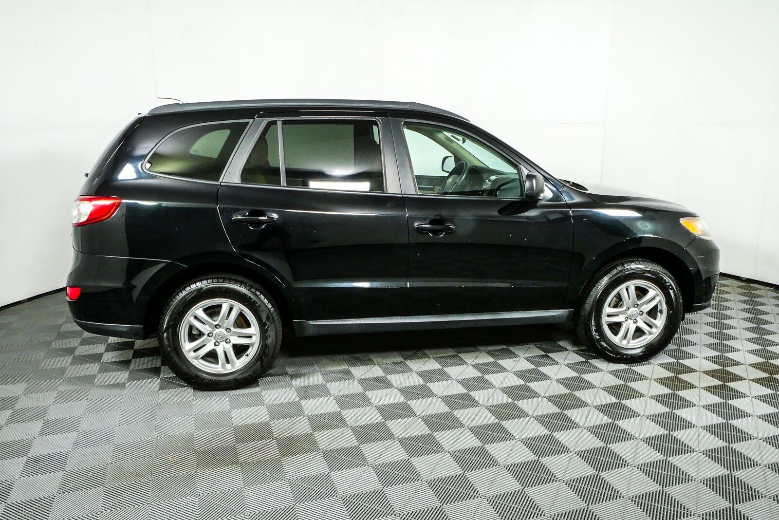Used 2011 Phantom Black Metallic Hyundai GLS image 2