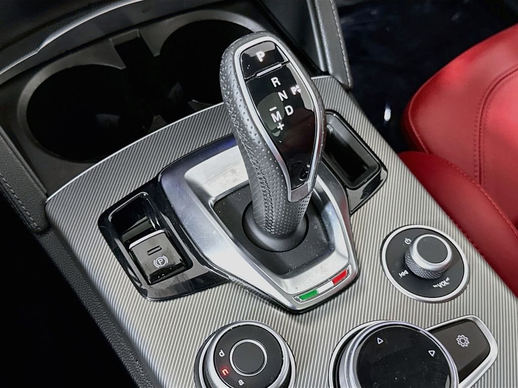 Used 2025 Black Alfa Romeo Veloce image 17