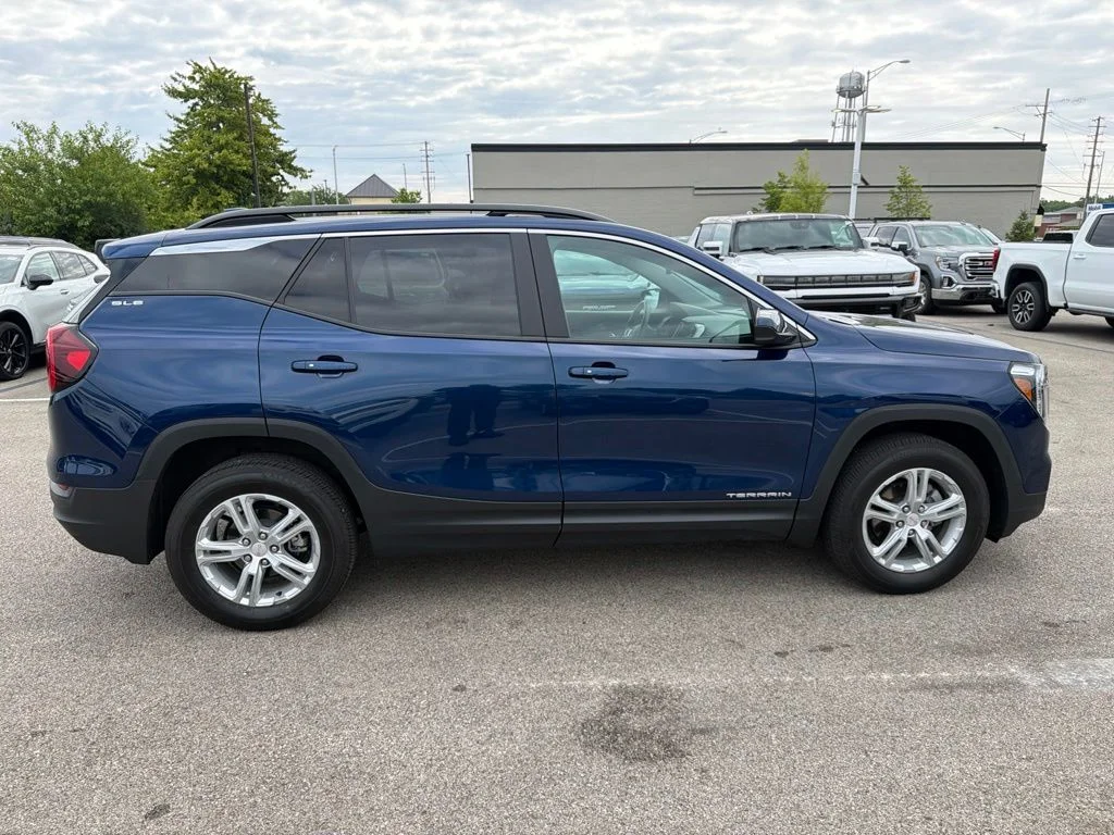 Used 2023 Blue GMC SLE image 8