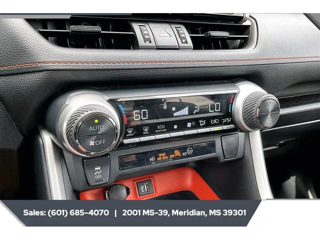 Used 2024 Ice Cap Toyota Adventure image 22