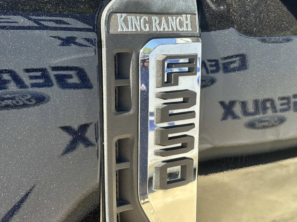 Used 2023 Brown Ford King Ranch image 8
