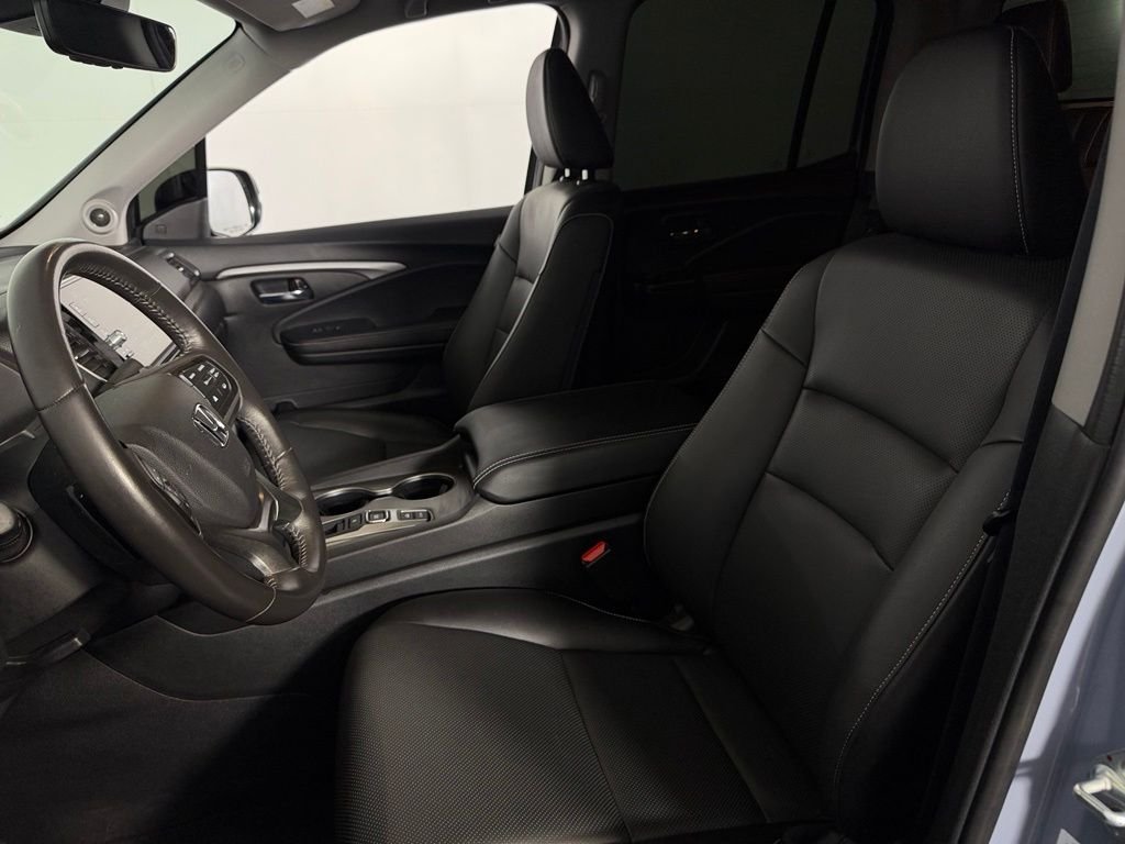 Used 2025 Gray Honda RTL image 20