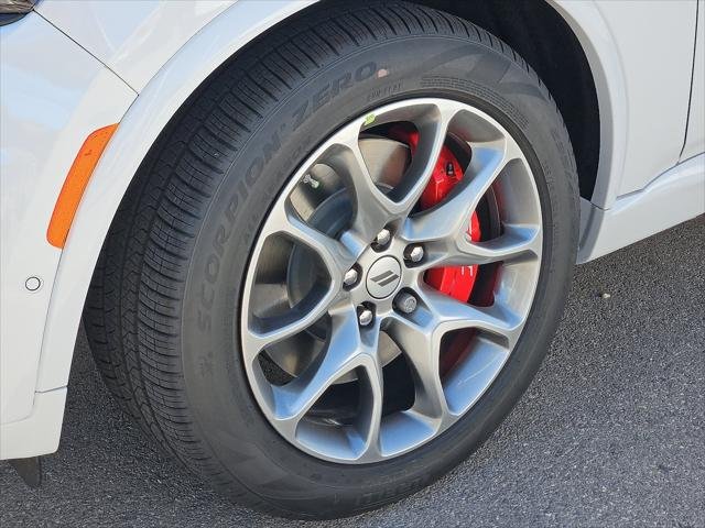 New 2026 White Knuckle Clearcoat Dodge R/T image 4