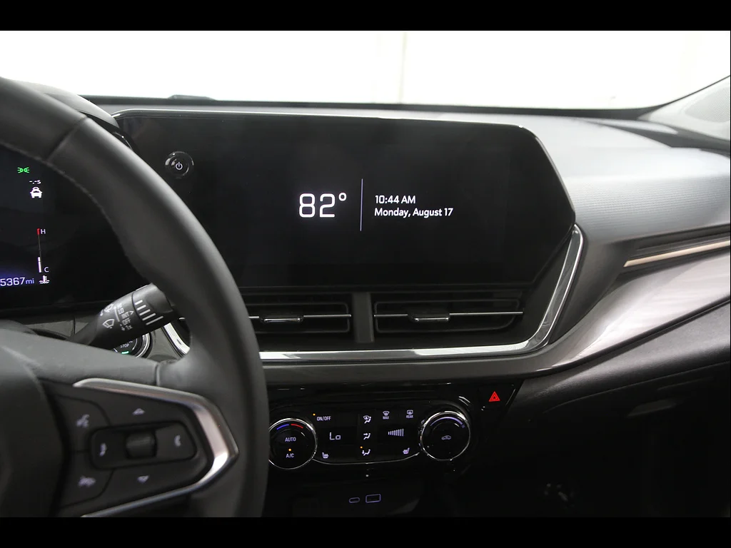 Used 2024 Summit White Chevrolet ACTIV image 9