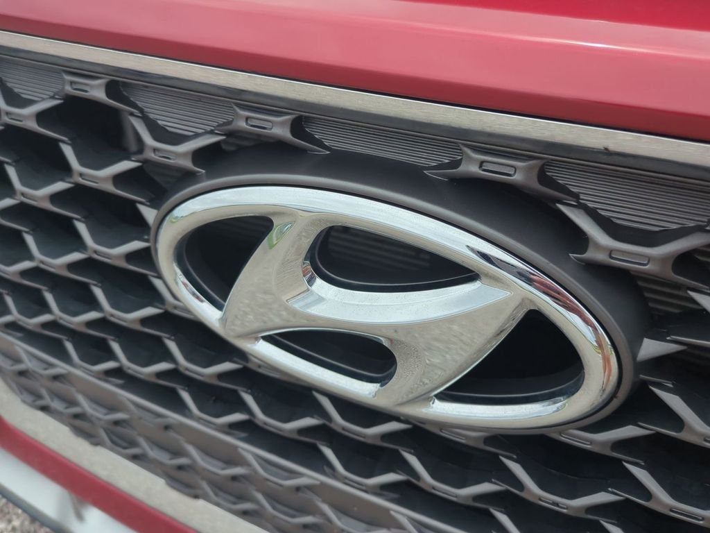 Used 2021 Red Hyundai Ultimate image 13