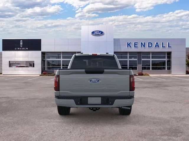 New 2026 Avalanche Ford XLT image 5