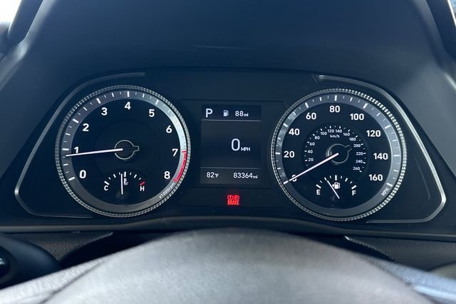 Used 2021 Gray Hyundai SE image 21