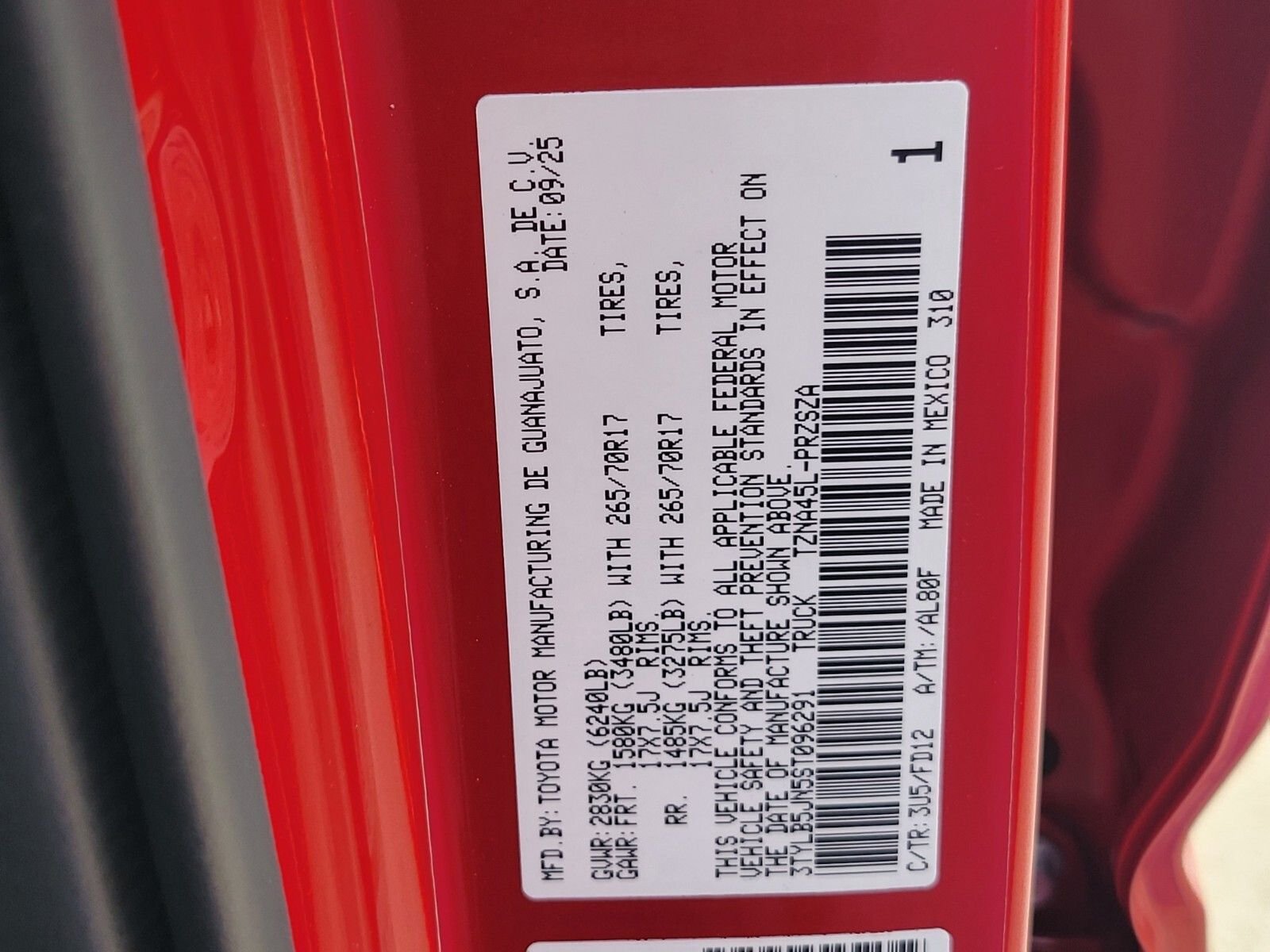 2025 Toyota Tacoma TRD Off Road - Photo 10