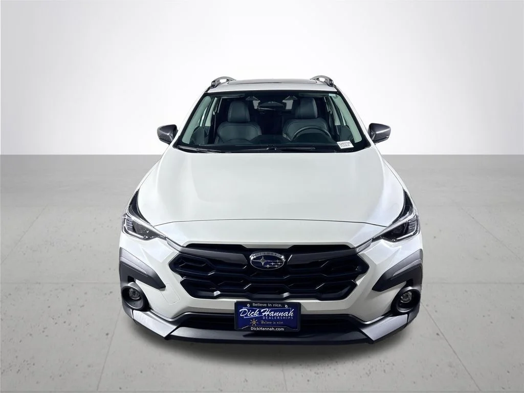 New 2026 CRYSTAL WHITE PEARL Subaru Limited image 3