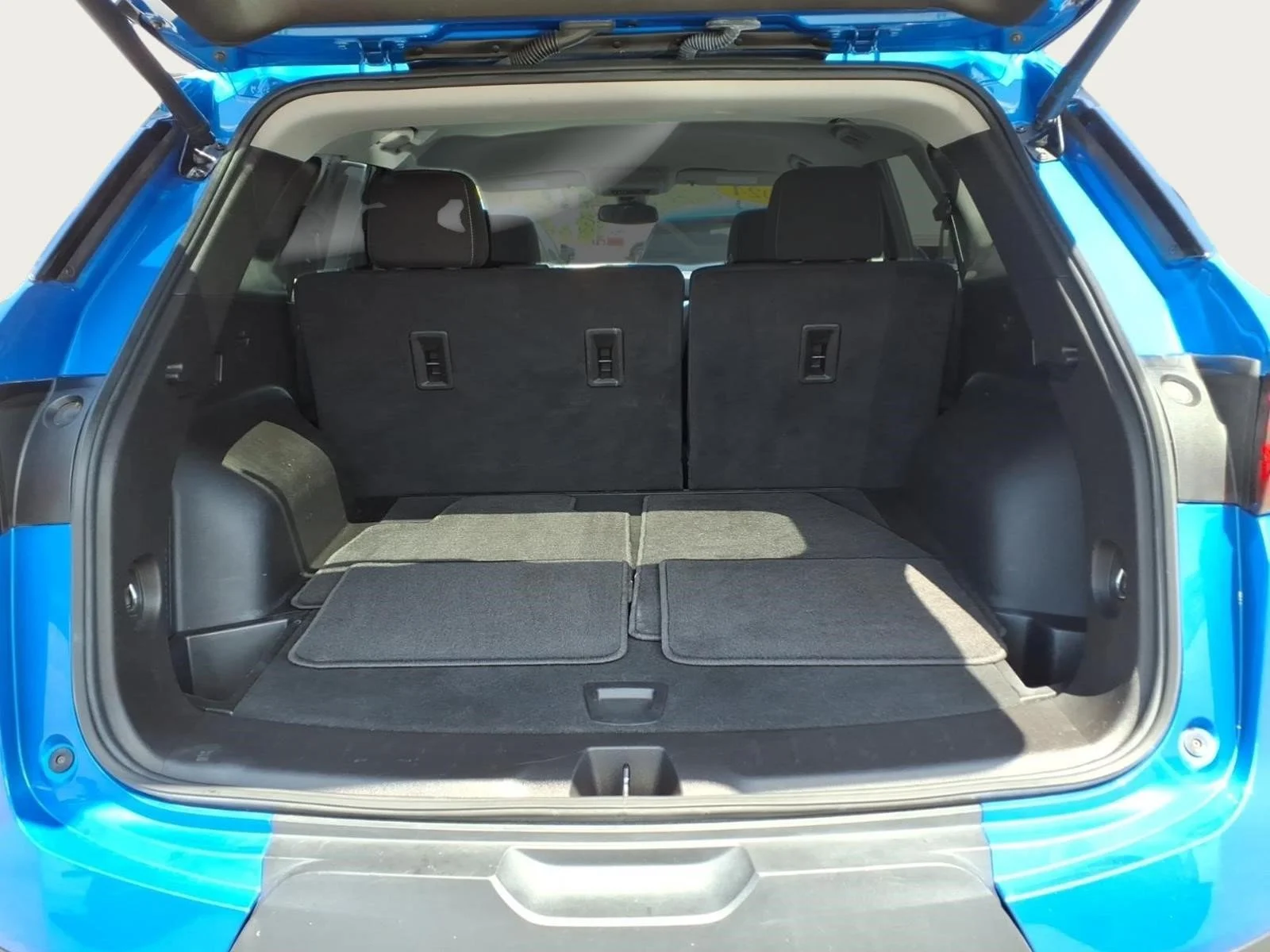 Used 2024 Riptide Blue Metallic Gjv Chevrolet LT image 15