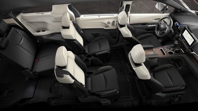 New 2026 Wind Chill Pearl <sup>1</sup> Toyota  Limited image 5