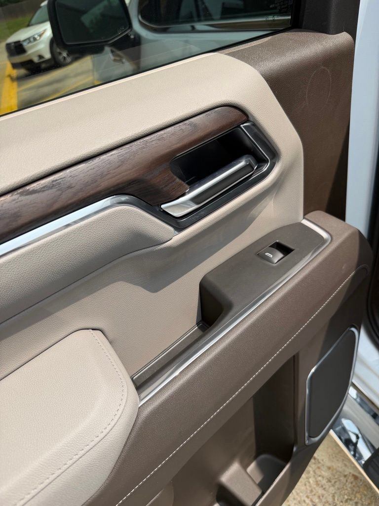 New 2026 Glacier White Tricoat GMC SLT image 18