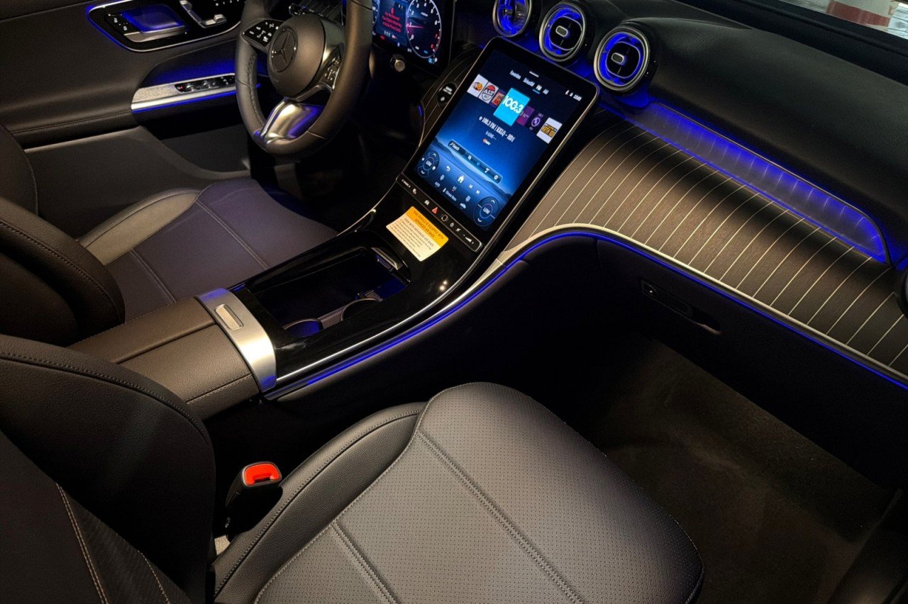 New 2026 Black Mercedes-Benz GLC 300 4MATIC® SUV image 14
