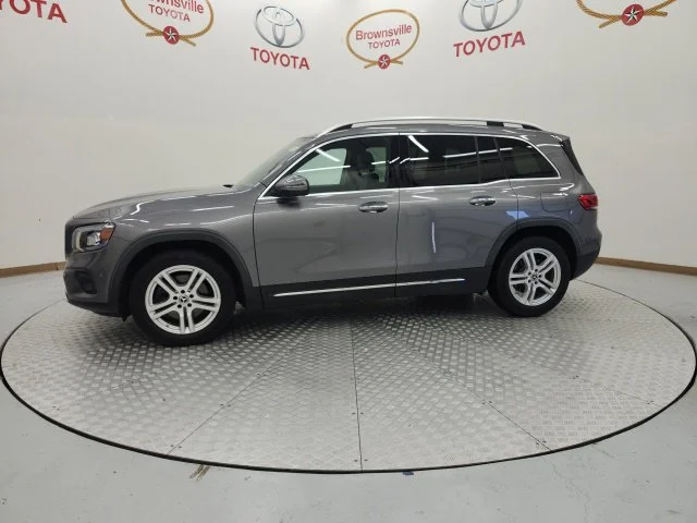 Used 2023  Mercedes-Benz GLB 250 image 5