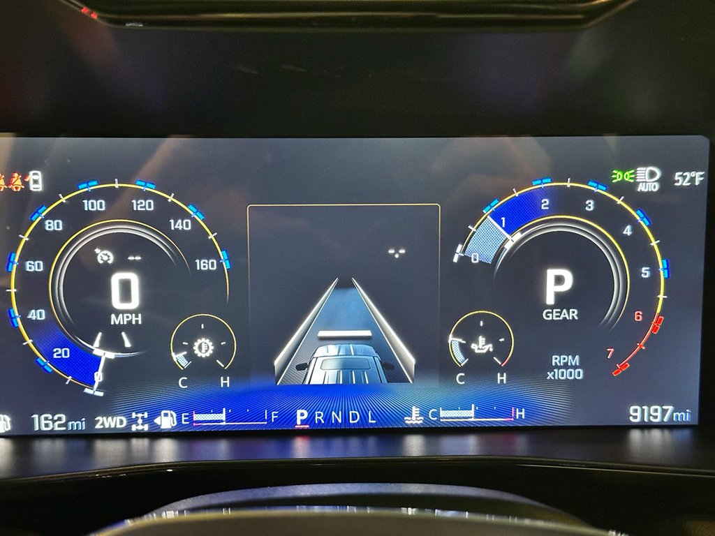 Used 2025 Gray Chevrolet LT image 30