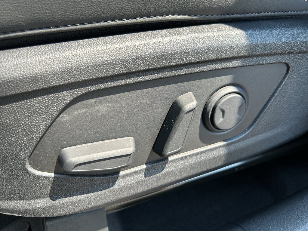New 2026 Wolf Gray Kia S image 19