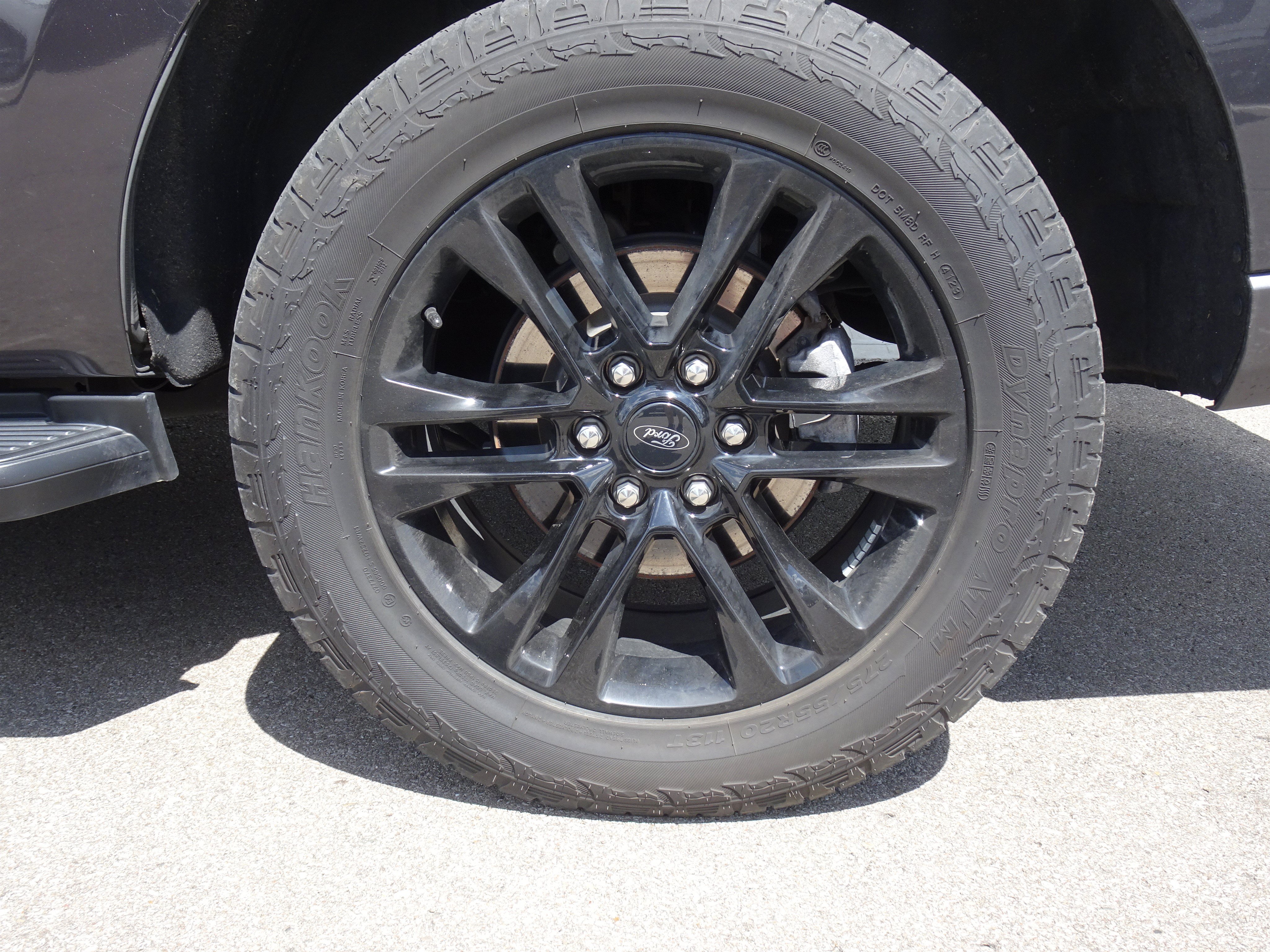 Used 2024 Dark Matter Gray Metallic Ford XLT image 4