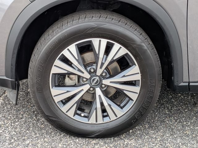 Used 2023 Gray Nissan SV image 11