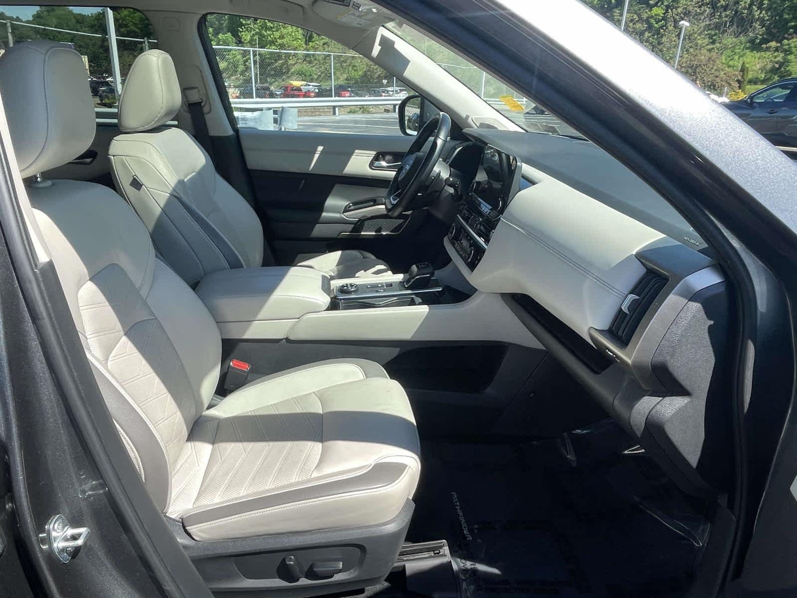Used 2022 Gun Metallic Nissan Platinum image 28