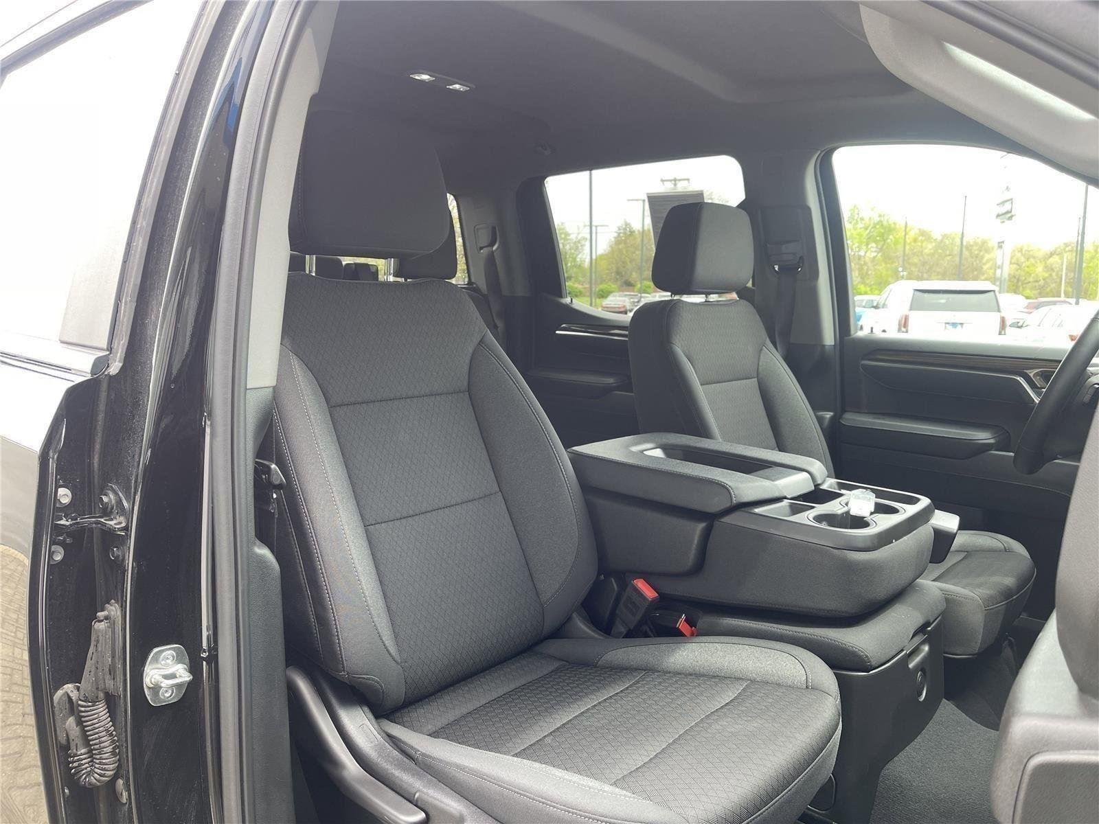 2025 Chevrolet Silverado 1500 LT - Photo 35