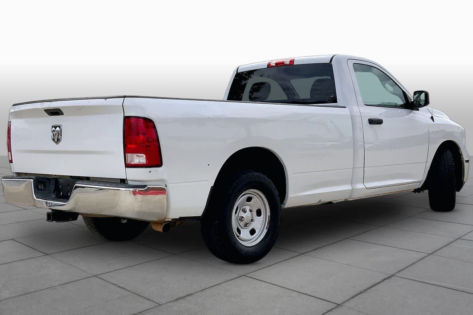 Used 2016 Bright White Clearcoat Ram Tradesman image 12