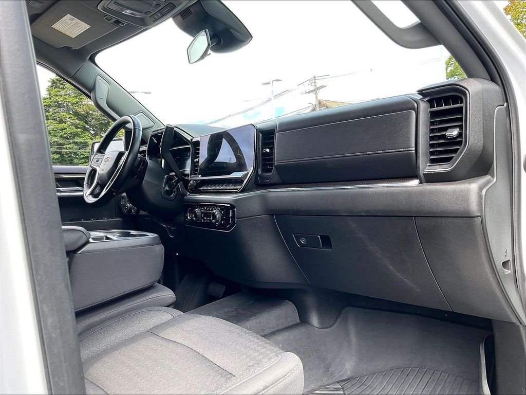 Used 2023 White Chevrolet LT image 14