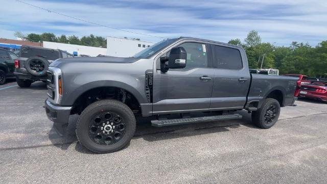 New 2026 Carbonized Gray Metallic Ford F-350® Lariat® image 37