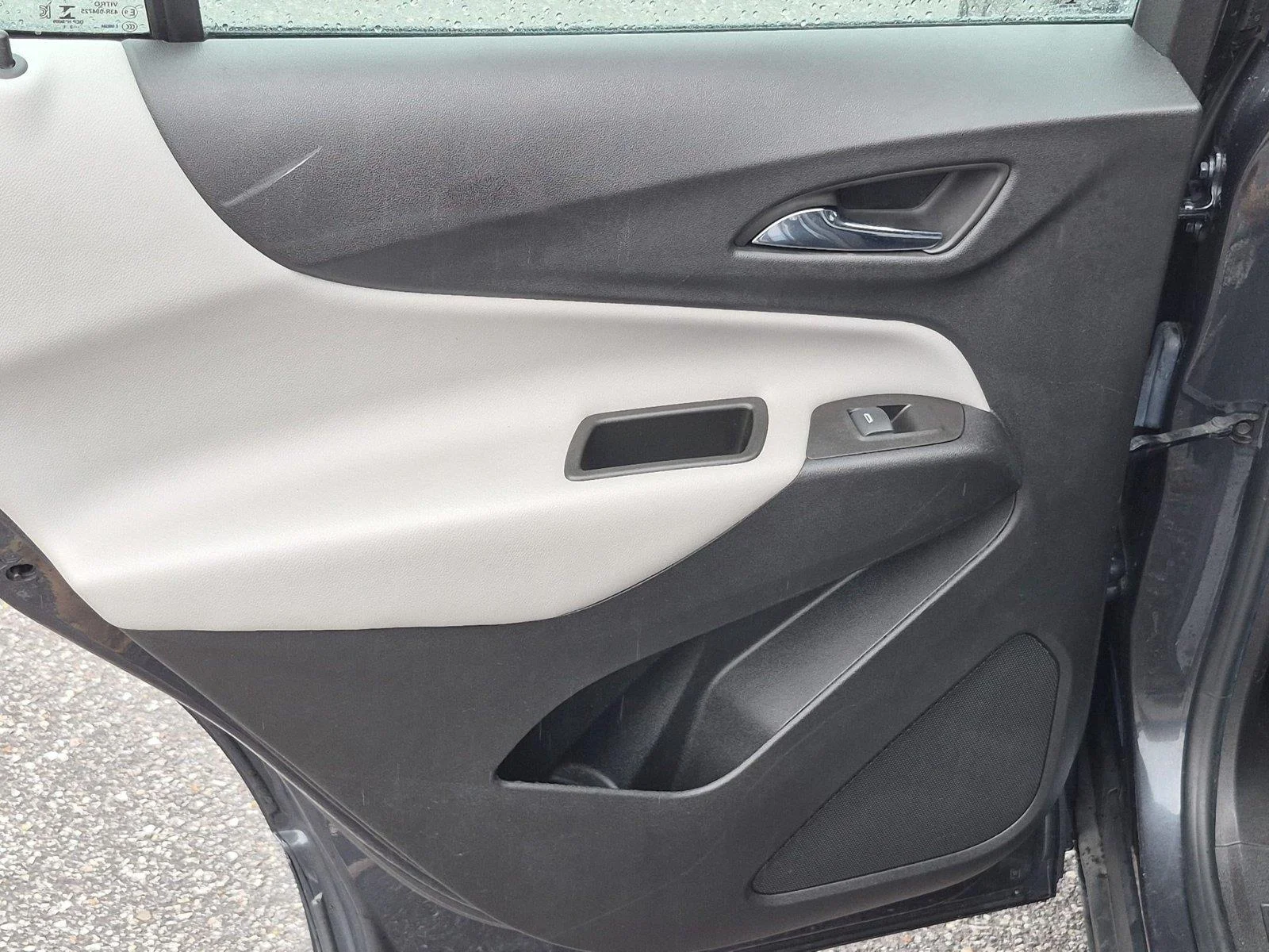 Used 2022 Iron Gray Metallic Chevrolet LS image 30