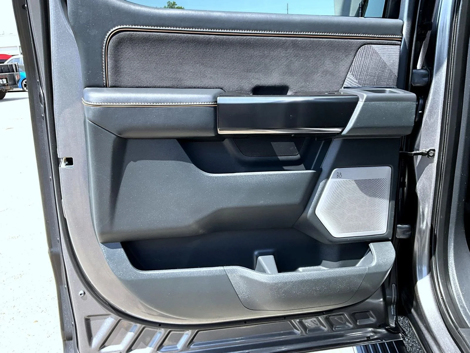 Used 2021 Gray Ford Platinum image 26