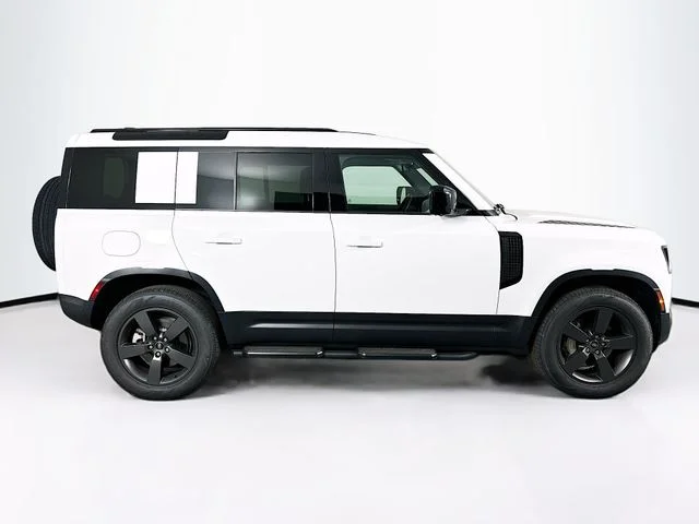 New 2025 White Land Rover S image 4