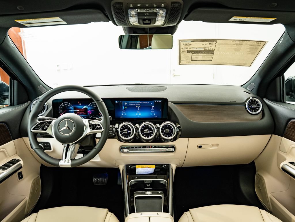 New 2026 Cosmos Black Metallic Mercedes-Benz GLA 250 image 4