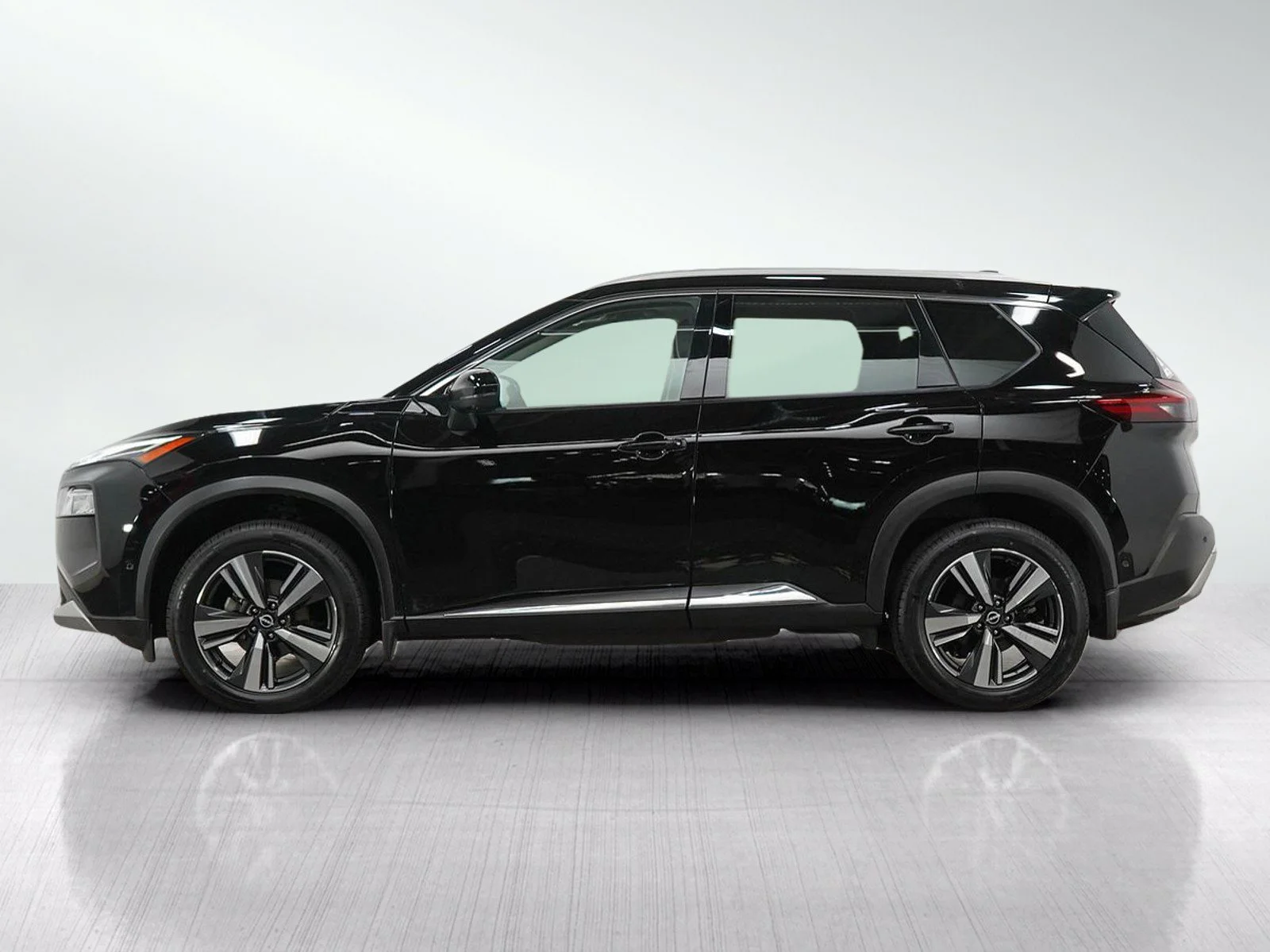 Used 2023 Nissan Rogue Platinum with VIN JN8BT3DD2PW318177 for sale in Wayzata, Minnesota