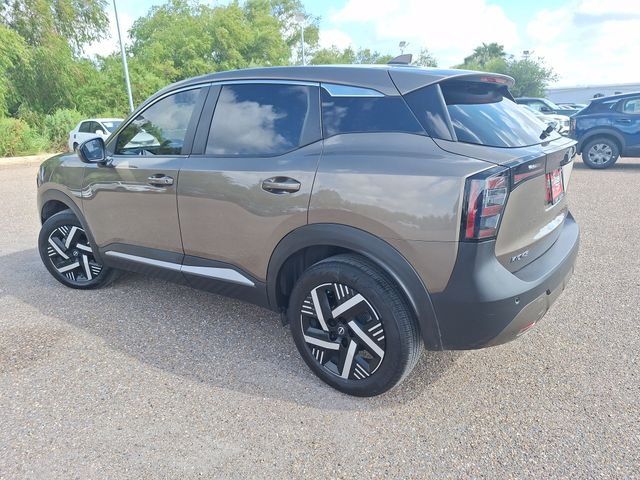Used 2025 Brown Nissan SV image 5