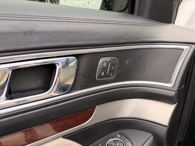 Used 2018 White Platinum Metal Ford Platinum image 13