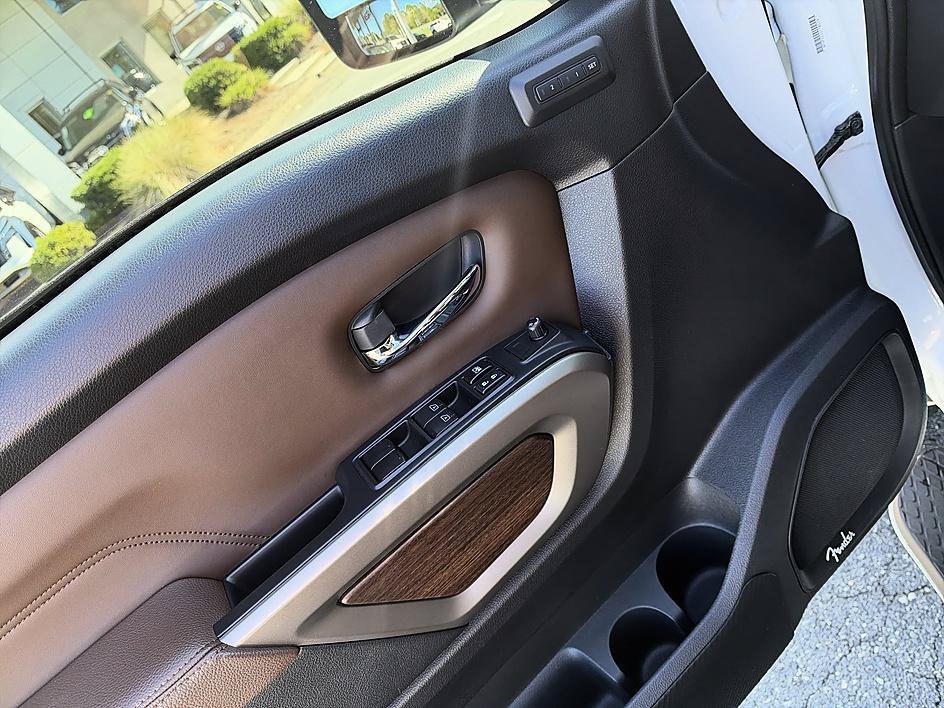 Used 2022 Pearl White Tricoat Nissan Platinum Reserve image 14