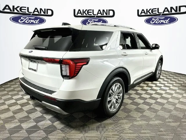 New 2026 White Ford Platinum image 3