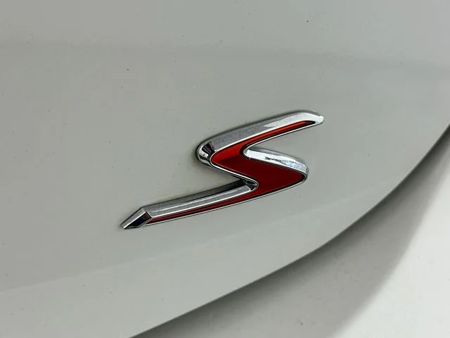 Certified Used 2021 White Kia S image 27