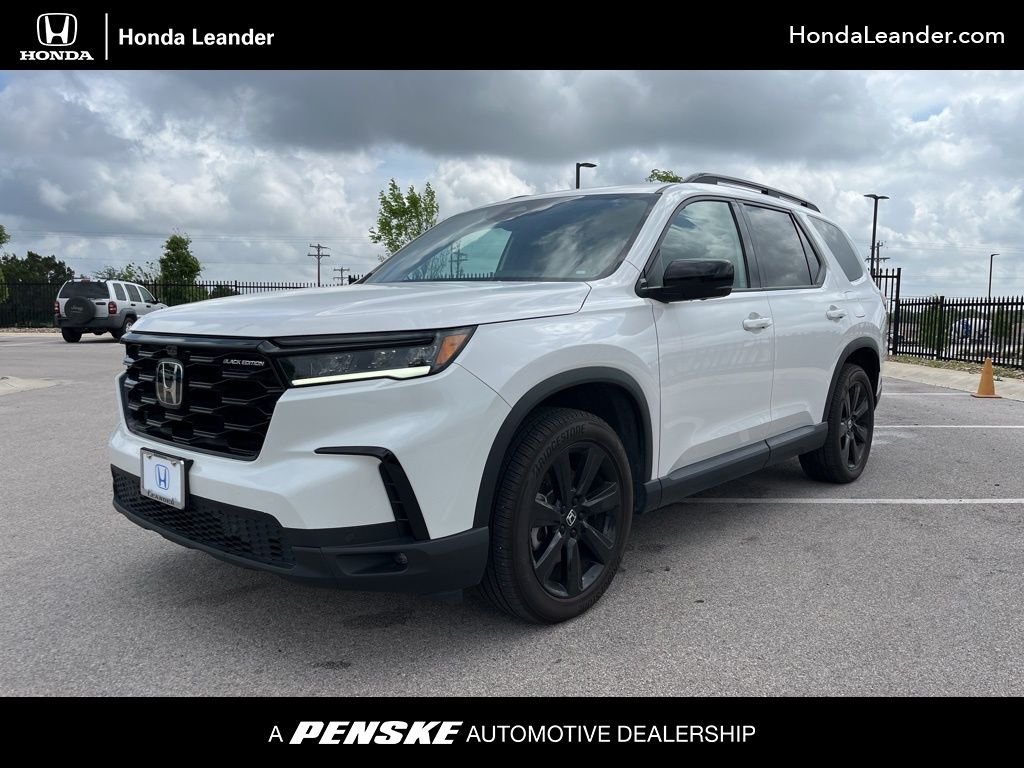 2025 Honda Pilot Black Edition AWD's photo