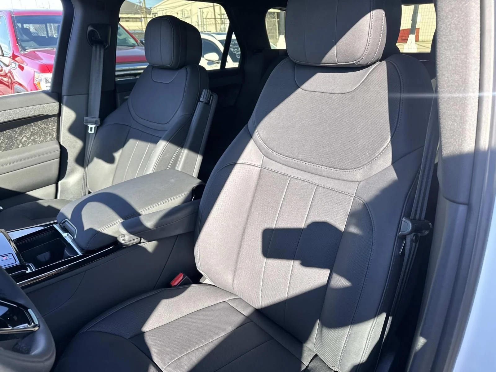 2025 Land Rover Range Rover Sport Dynamic SE - Photo 10